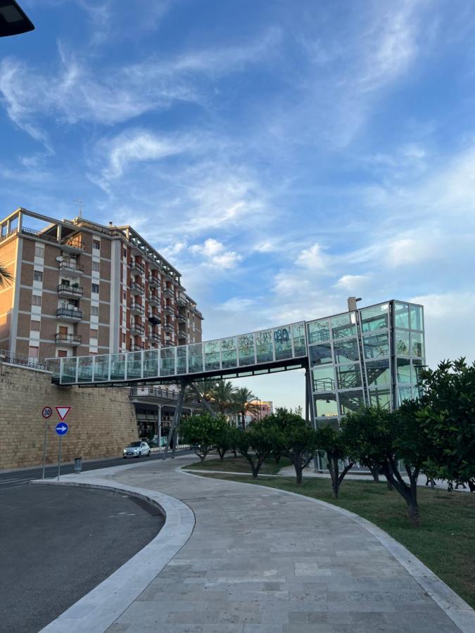 Appartamento Il ponte di vetro House Brindisi Esterno foto